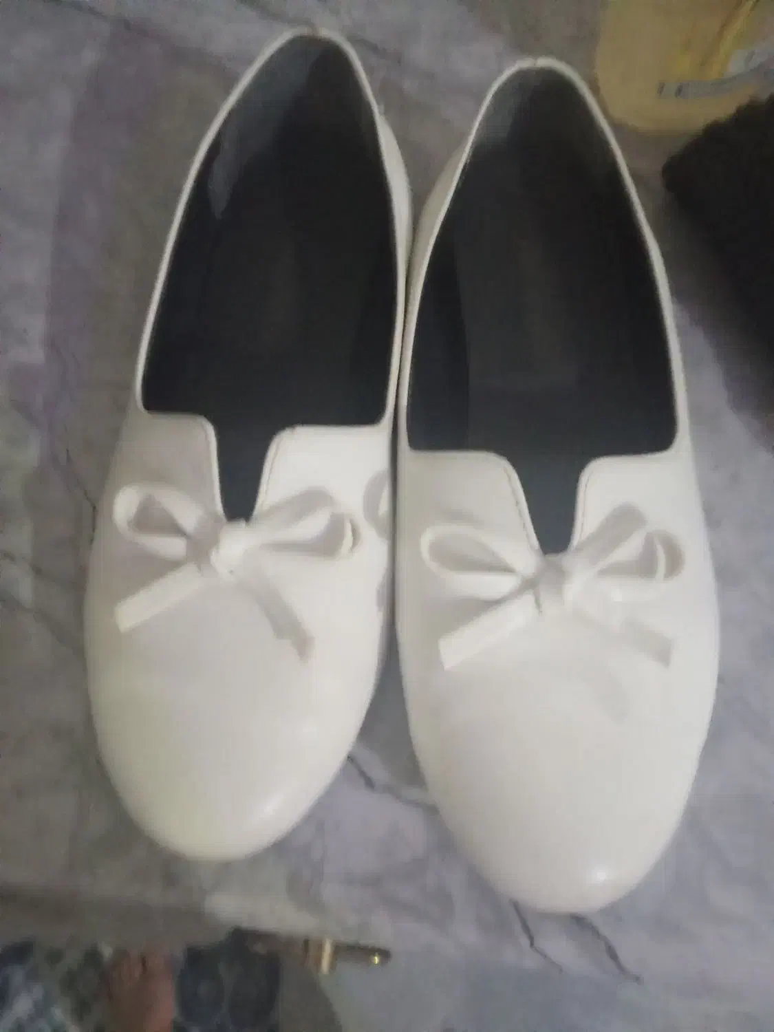 کفش|کیف، کفش، کمربند|فاروج, |دیوار