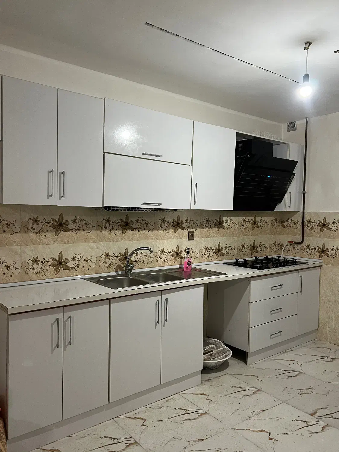 سینک هود و گاز بخر کابین رایگان ببر|مصالح و تجهیزات ساختمان|رشت, یخسازی|دیوار