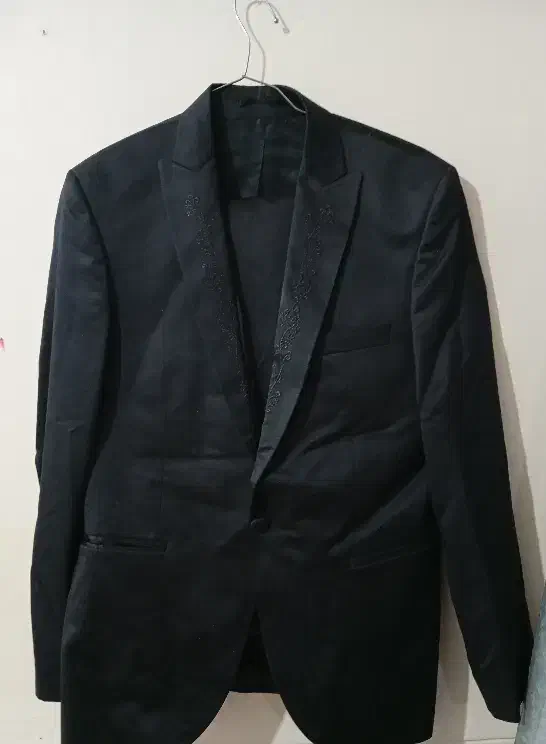 کت شلوار نو مشکی شیک|لباس|اصفهان, جلالیه|دیوار