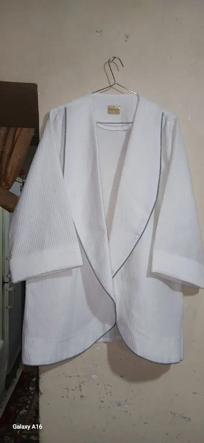 مانتو|لباس|مسجد سلیمان, |دیوار