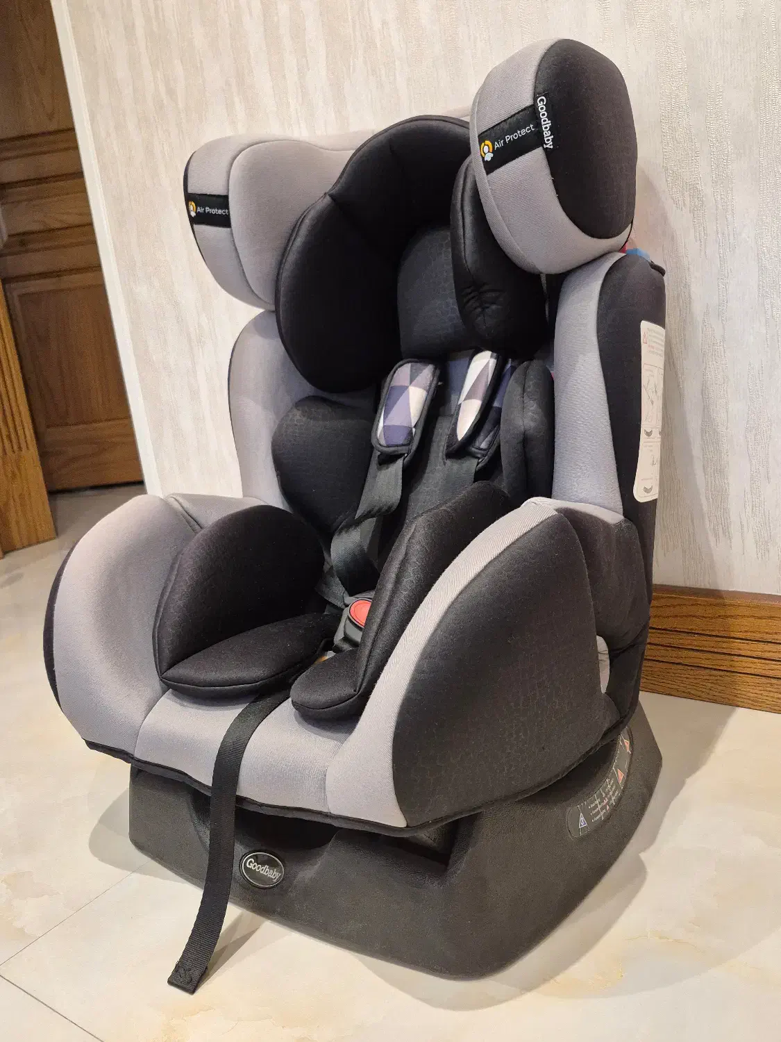 صندلی ماشین برند گودبیبی تا ۶ سال|کالسکه و لوازم جانبی|تهران, پردیسان|دیوار