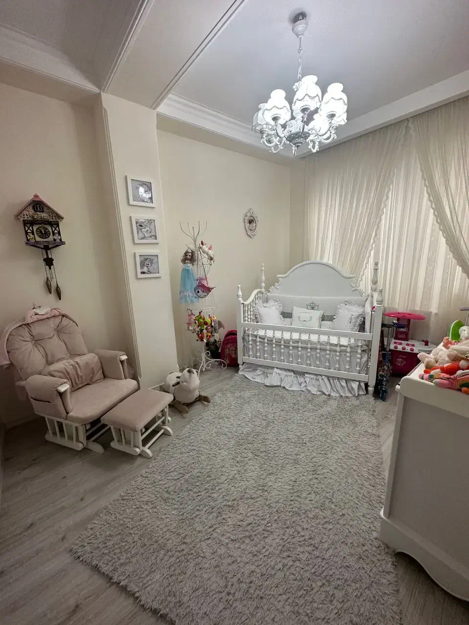 سرویس تخت و درآور نوزاد|تخت و صندلی بچه|زنجان, |دیوار