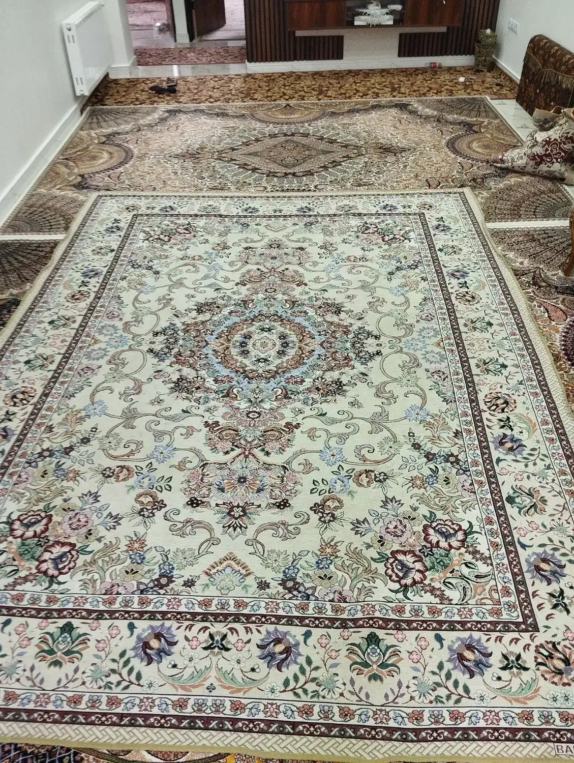 روفرشی|روفرشی|رشت, حمیدیان|دیوار