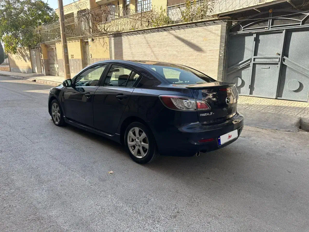 مزدا 3 new مدل ۹۰ تیپ 3|خودرو سواری و وانت|اصفهان, بهارستان (مخابرات)|دیوار