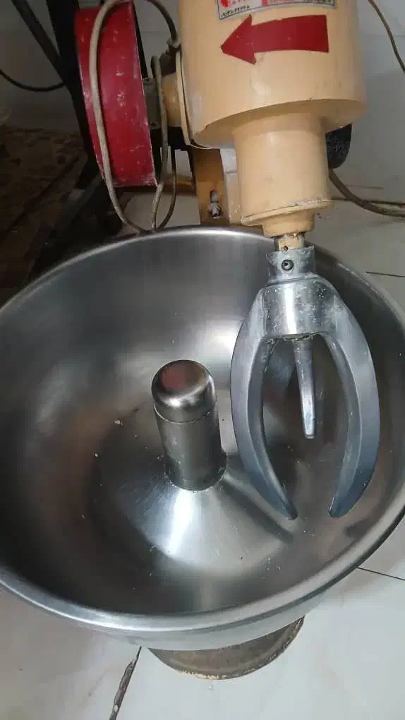 خمیرگیر ۱۵ کیلویی|کافی‌شاپ و رستوران|شاهین‌شهر, خانه کارگر|دیوار