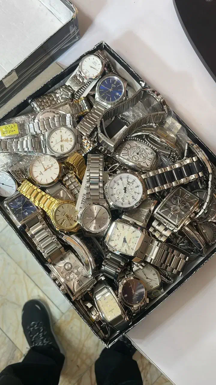 فروش انواع ساعت مچی قدیمی و جدید انواع برند ها|ساعت|تهران, پامنار|دیوار
