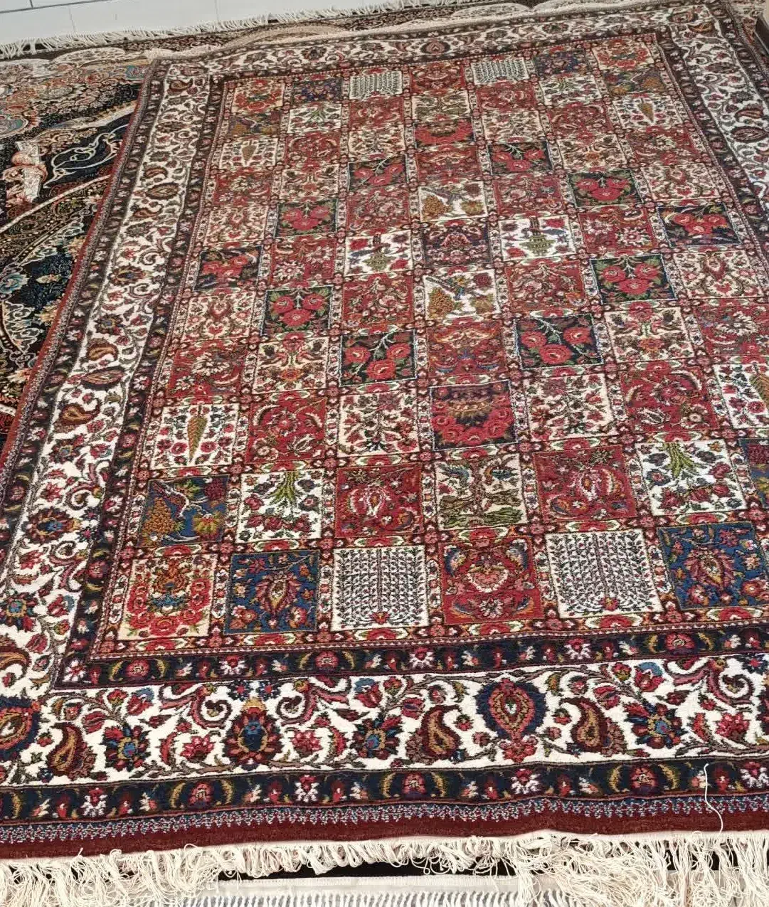 فرش دستبافت|فرش|فرخ‌شهر, |دیوار