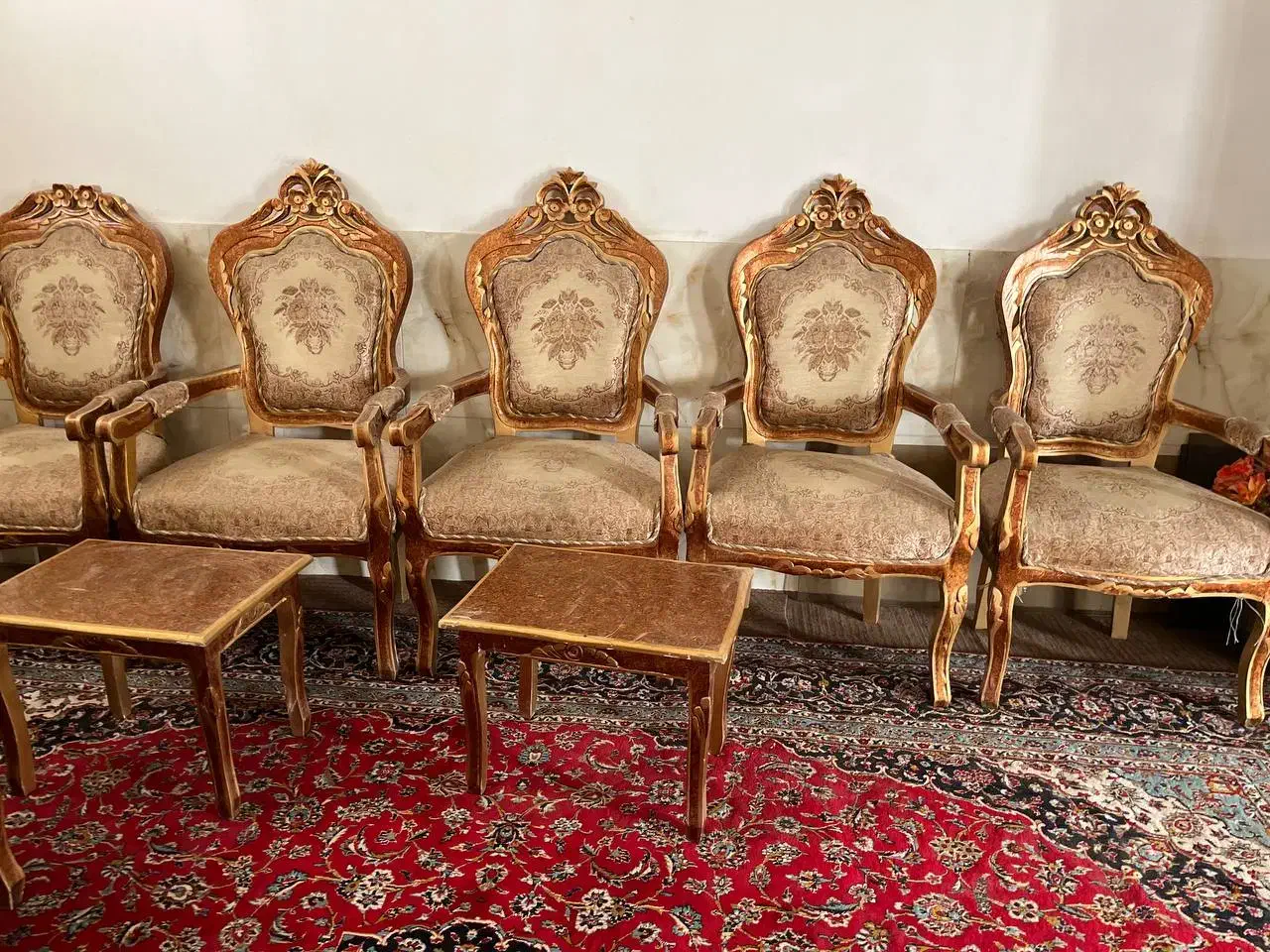 مبل سلطنتی هفت نفره|مبلمان خانگی و میز عسلی|نیشابور, فردوس شمالی|دیوار