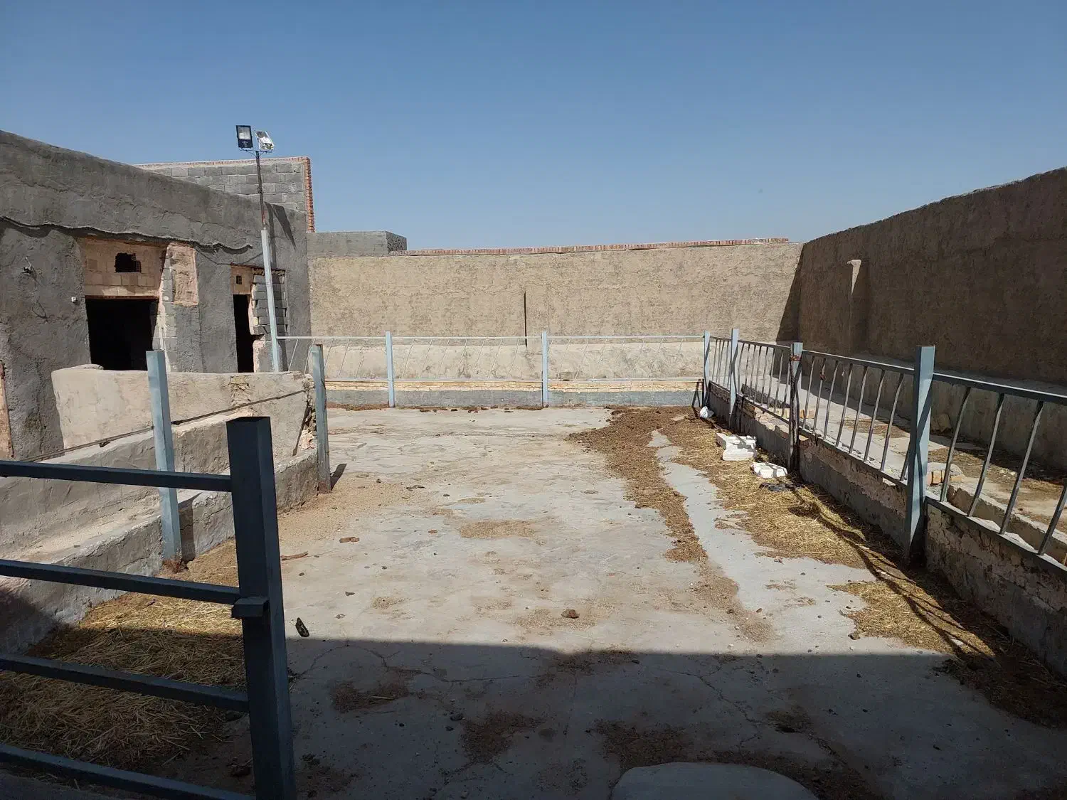 دامداری|فروش دفتر صنعتی، کشاورزی، تجاری|تفت, |دیوار