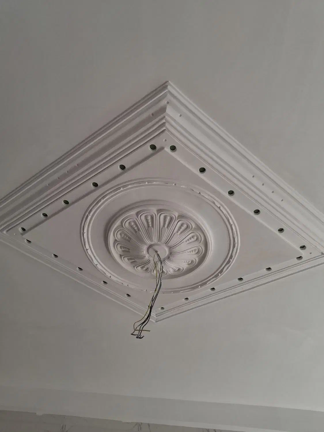 اوستای سفیدکار،کاشی ،سرامیک وسیمان کاری|خدمات پیشه و مهارت|نی‌ریز, |دیوار