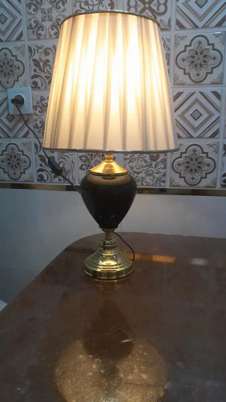 آباژور رو تختی و ایستاده قیمت قدیم|چراغ خواب و آباژور|قم, انسجام|دیوار