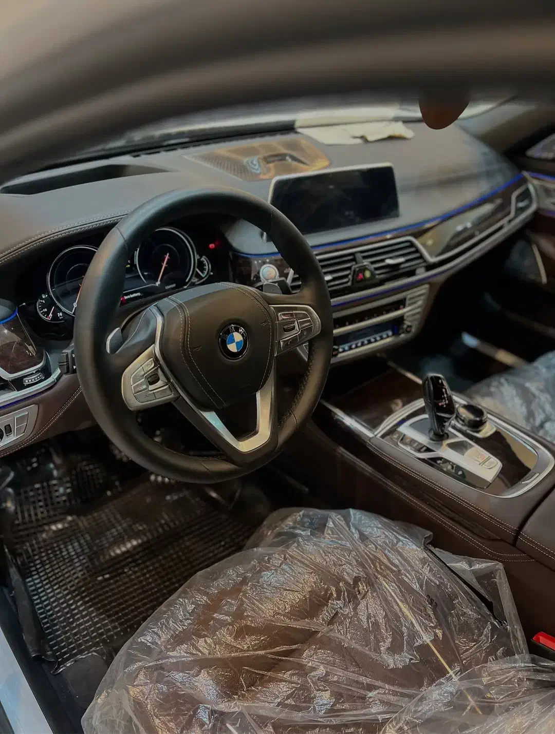 Bmw 730li صفر خشک سند قدیم فول کامل|خودرو سواری و وانت|تهران, نیلوفر|دیوار