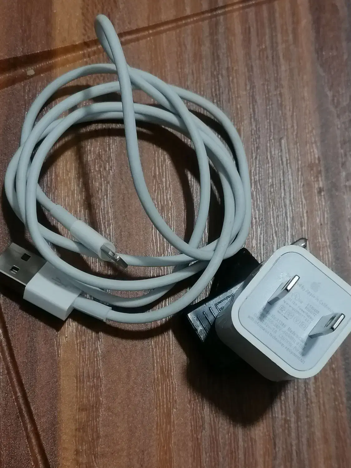 کابل و شارژر آیفون و تایپسی|لوازم جانبی موبایل و تبلت|نیشابور, کردها|دیوار