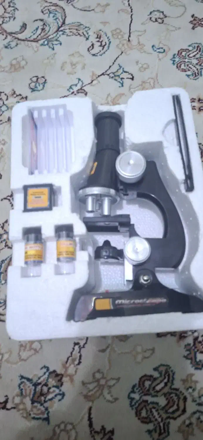 میکروسکوپ|کتاب و مجله آموزشی|قم, پردیسان|دیوار