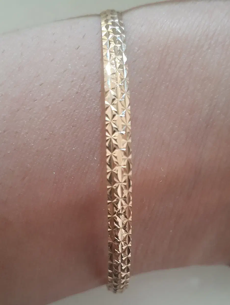 النگو طلا .۳۵۰ بالای تابلو|جواهرات|الوند, |دیوار