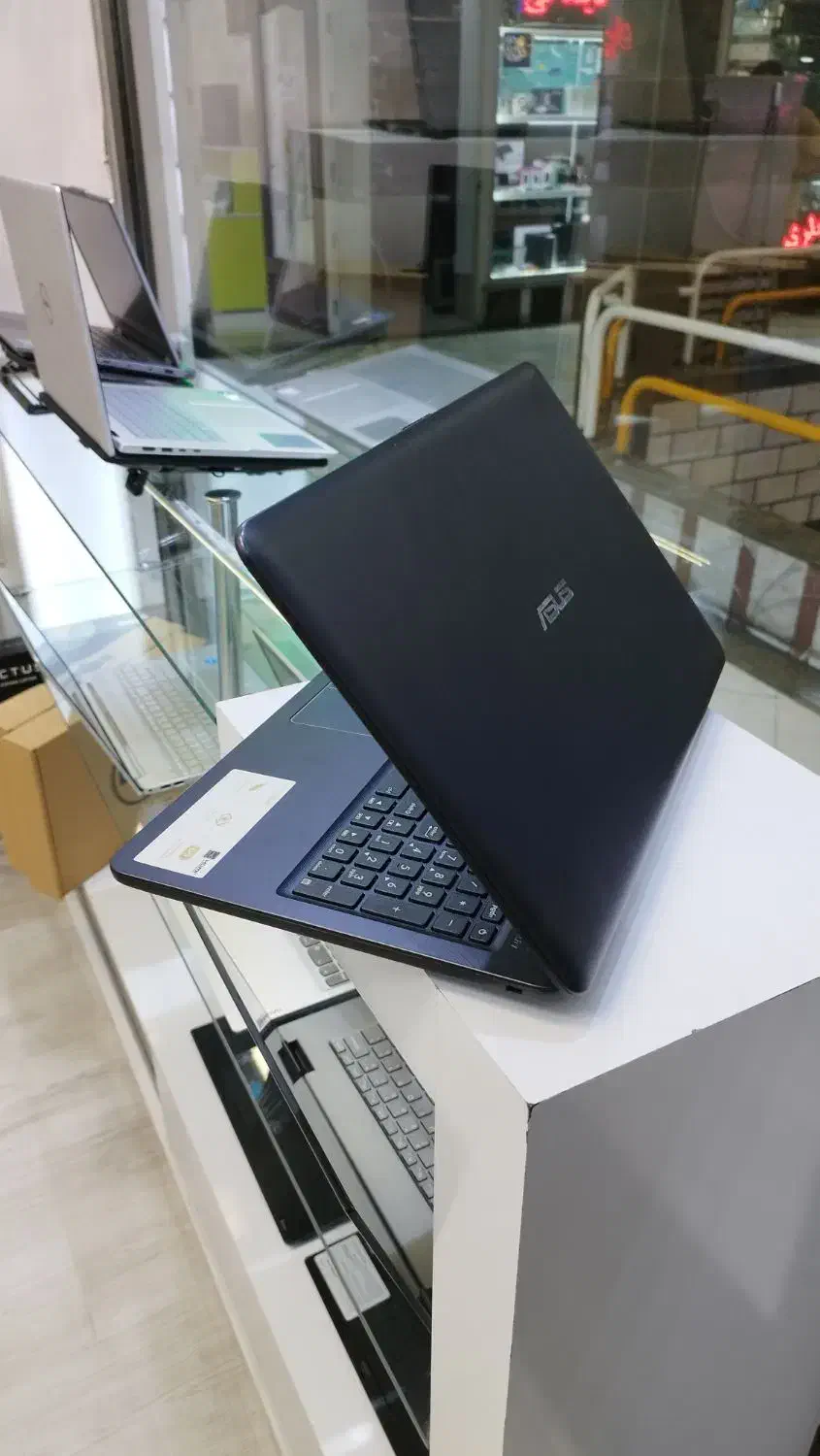 لپتاپ asus فوق العاده تمیز با صفحه FHD مات|رایانه همراه|تبریز, |دیوار