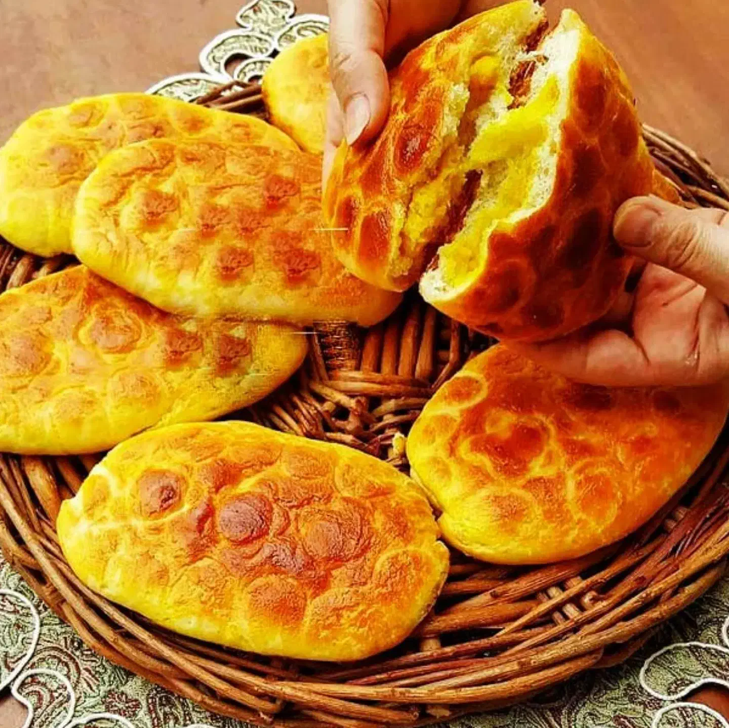 فطیر مغزدار بستان آباد(در بناب)|خوردنی و آشامیدنی|بناب, |دیوار