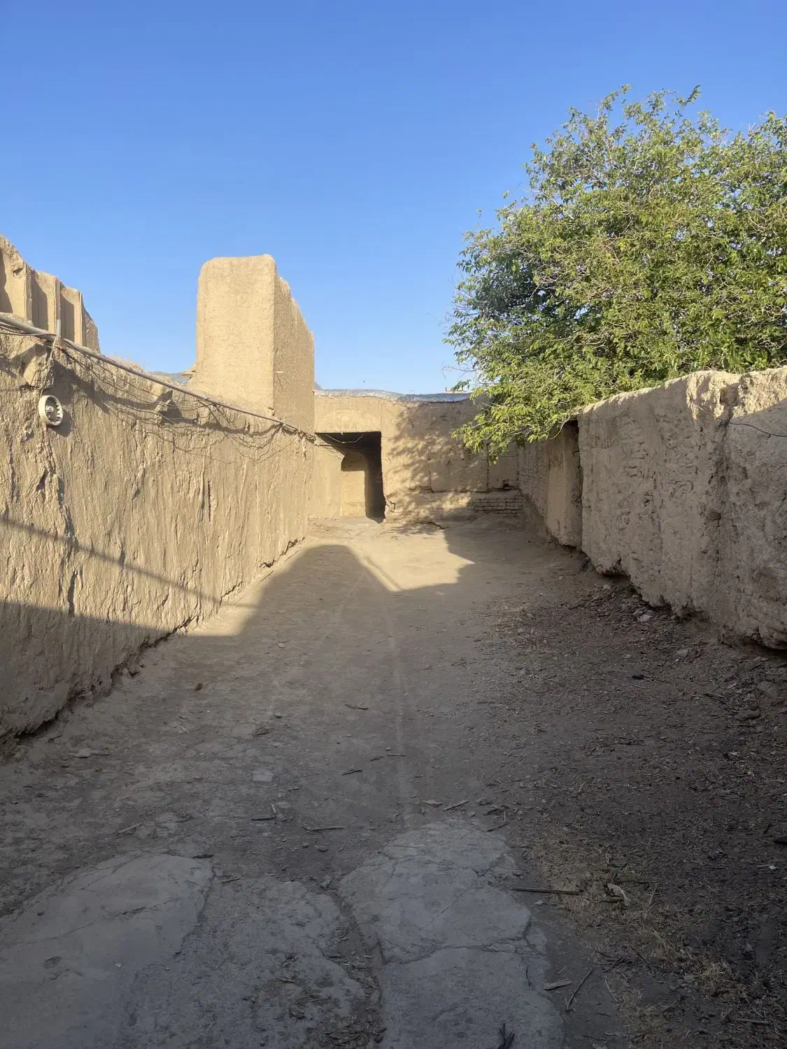 خانه قدیمی|فروش زمین و ملک کلنگی|گلپایگان, |دیوار