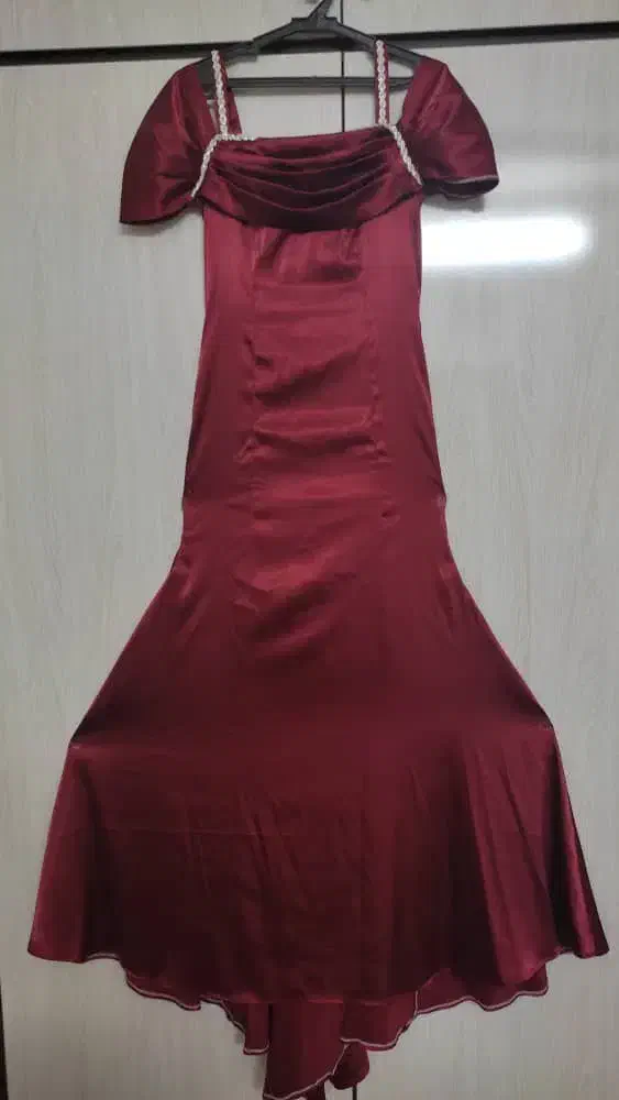 لباس مجلسی|لباس|سوسنگرد, |دیوار