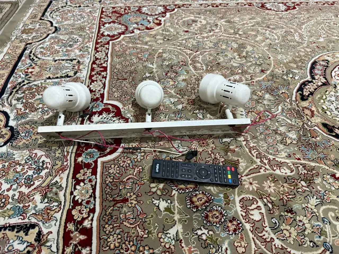 سرپیچ،آهنی وچرخشی قدیمی|لامپ و چراغ|تهران, خلیج فارس|دیوار