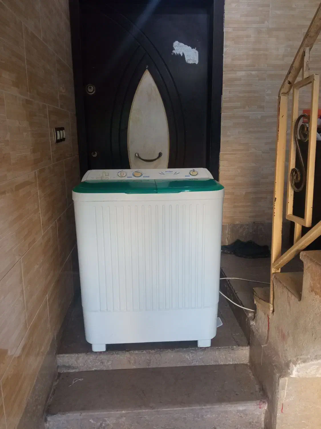 لباسشویی دوقلو مارک حایر8گرم سالم یک ماه ضمانت|ماشین لباسشویی و خشککن لباس|بندرعباس, |دیوار