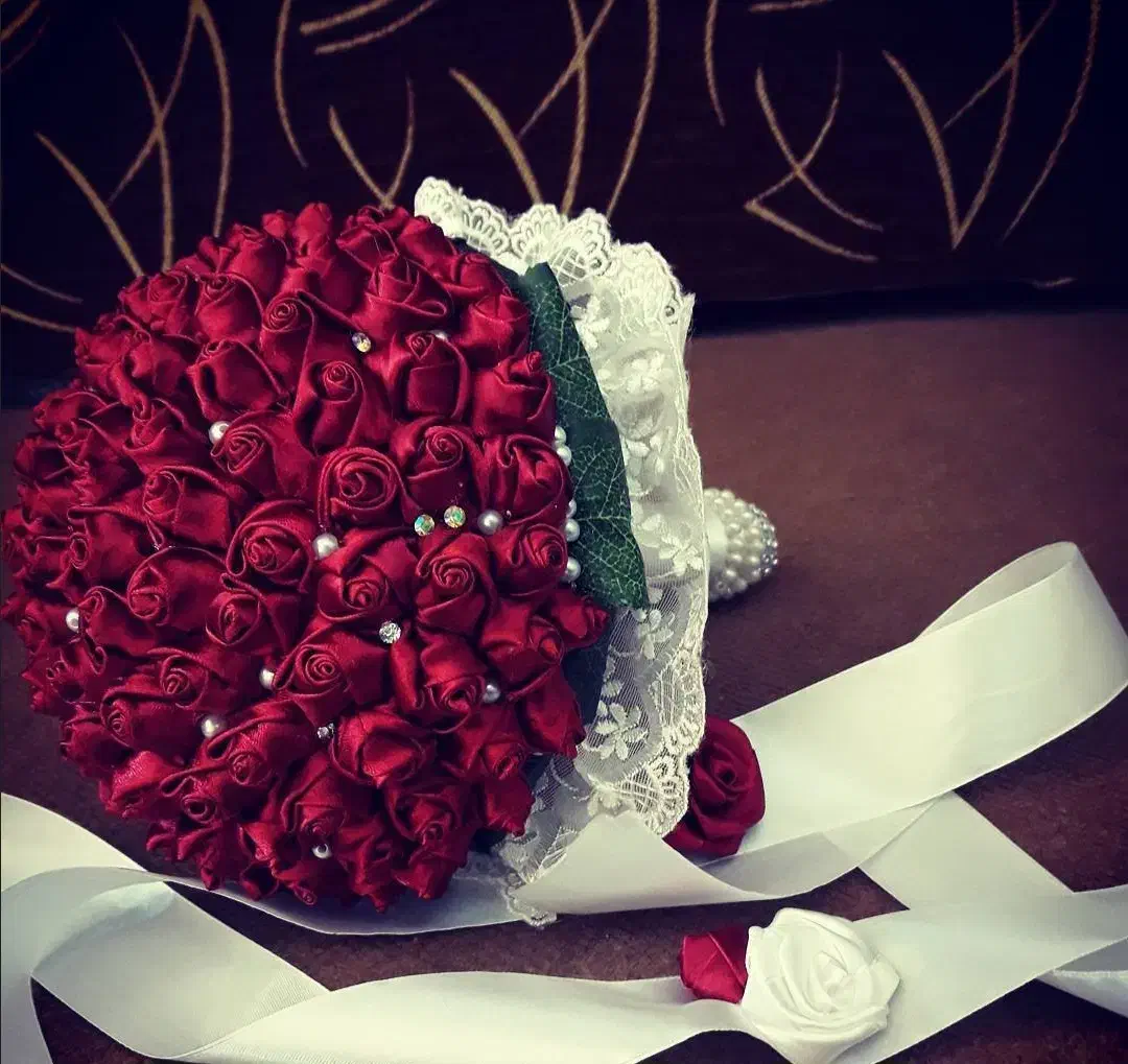 گل های روبانی|گل مصنوعی|یزد, |دیوار