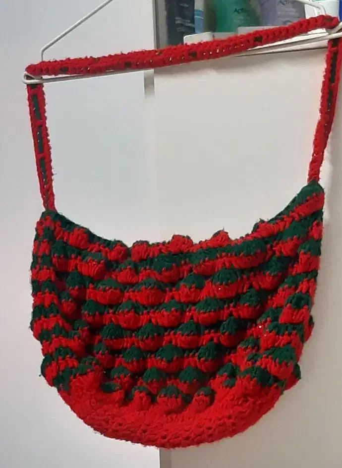 کیف بافت توت فرنگی دستبافت نو|کیف، کفش، کمربند|اصفهان, ملکشهر|دیوار