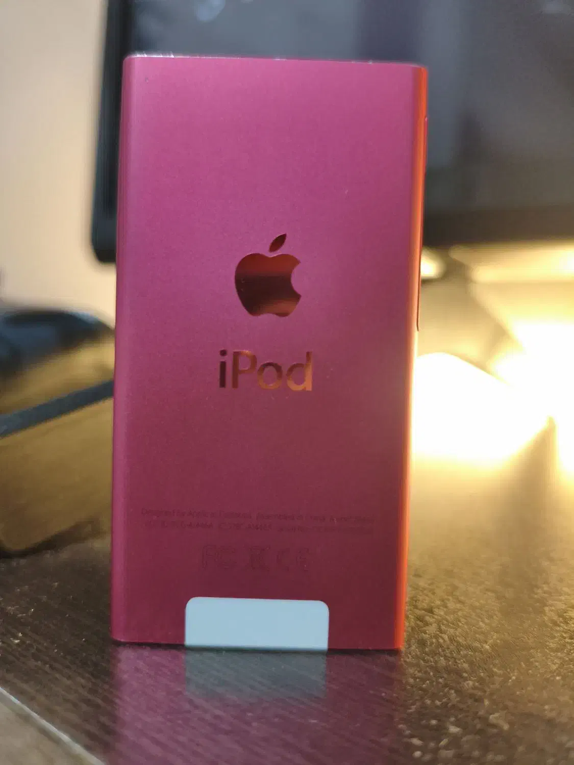 iPod nano 7|پخش‌کننده همراه|صدرا-فارس, فاز ۱|دیوار