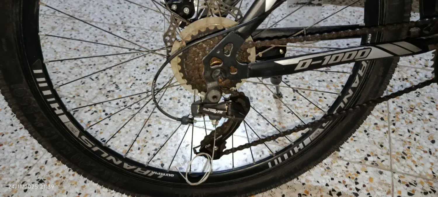 دو عدد دو چرخه المپیا هر دو اورانوس|دوچرخه، اسکیت، اسکوتر|شوشتر, |دیوار