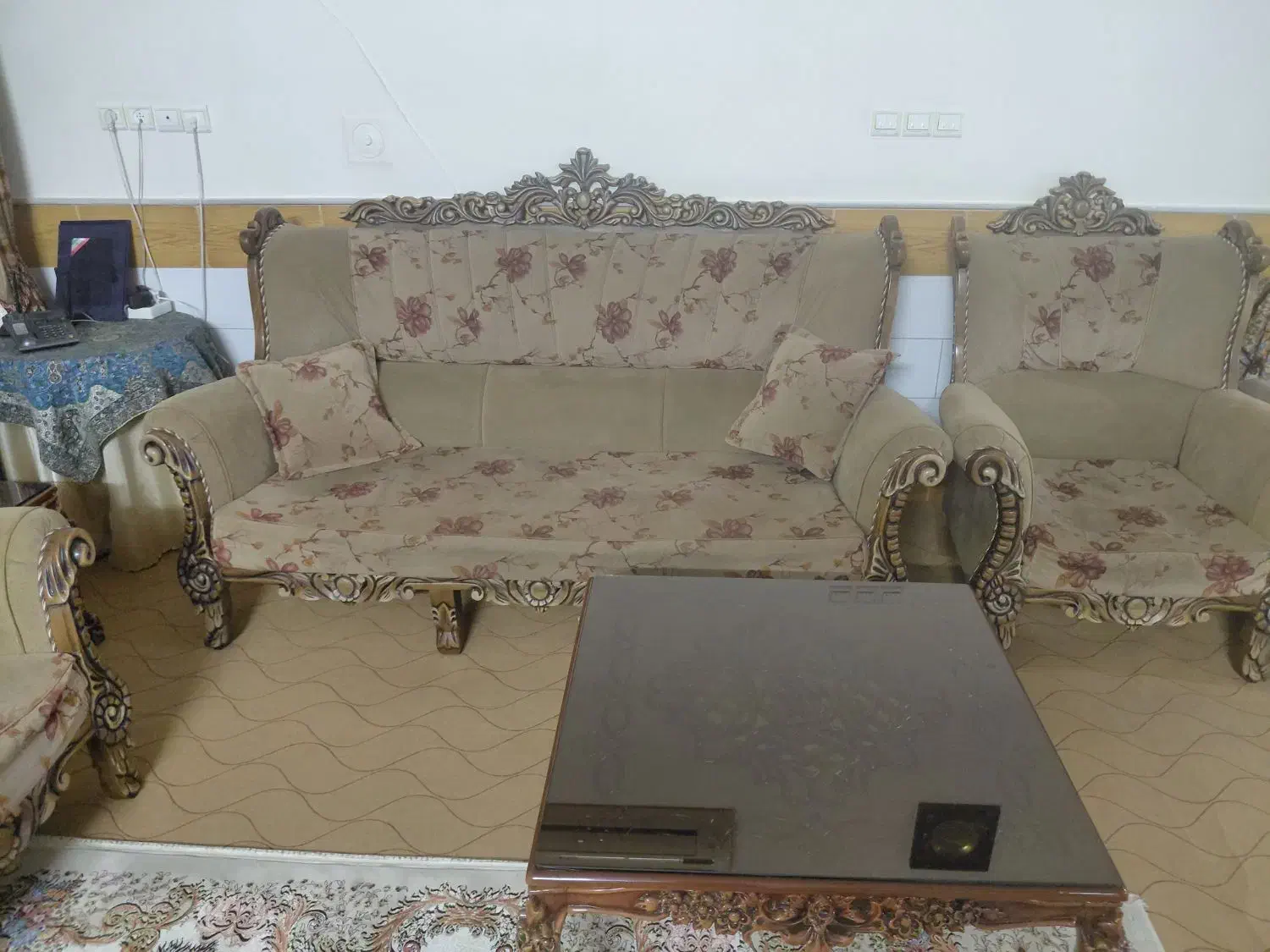 مبل|مبلمان خانگی و میز عسلی|قم, شهرک امام حسن|دیوار