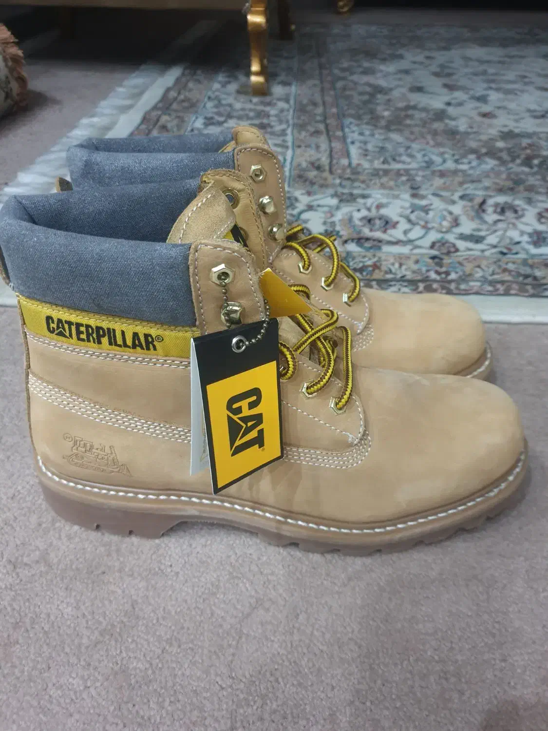 کفش CATERPILLAR اورجینال سایز 44|کیف، کفش، کمربند|شیراز, رکن‌آباد|دیوار