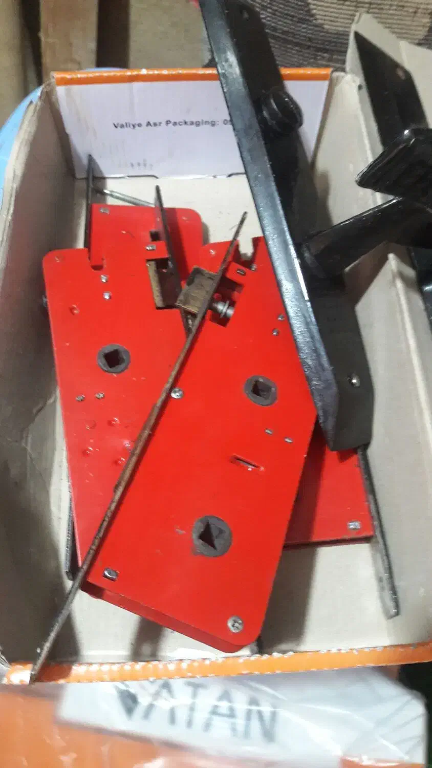 فروش وسایل داخل تصویر|فعالیت داوطلبانه تحقیقاتی|رشت, پل تالشان|دیوار