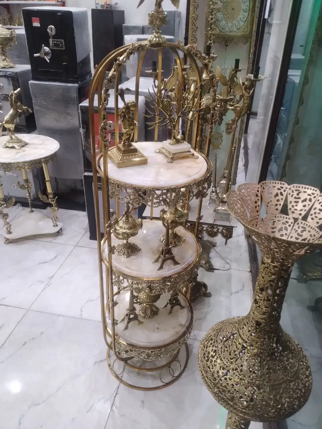 استند گل گلدان برنزی|گل مصنوعی|همدان, |دیوار