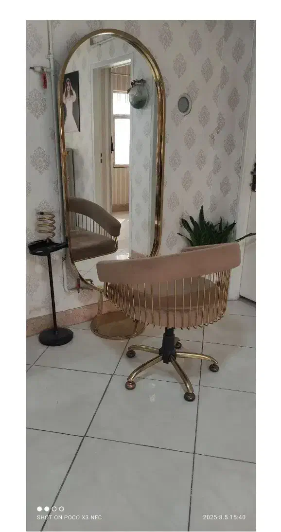 وسایل سالن زیبایی|آرایشگاه و سالن‌های زیبایی|هشتگرد, هشتگرد قدیم|دیوار