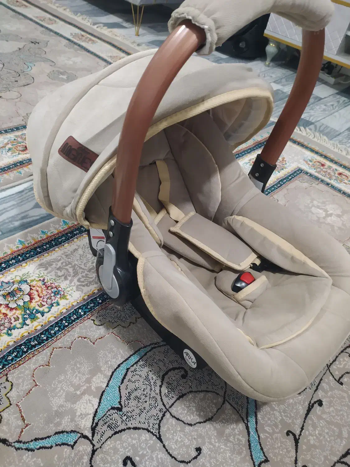 کریر|اسباب و اثاث بچه|میاندوآب, |دیوار