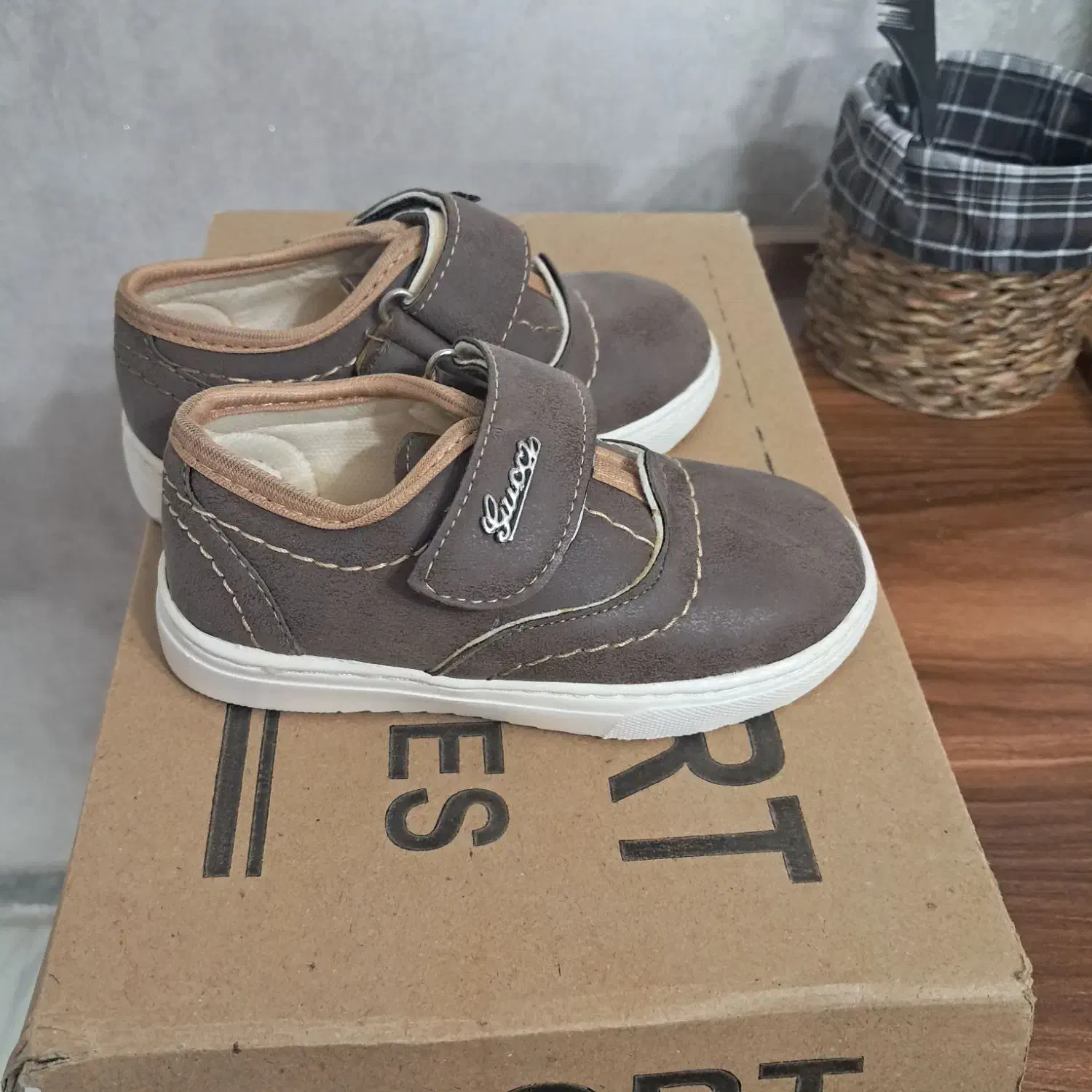 کفش نو بدون استفاده|کفش و لباس بچه|بیرجند, |دیوار