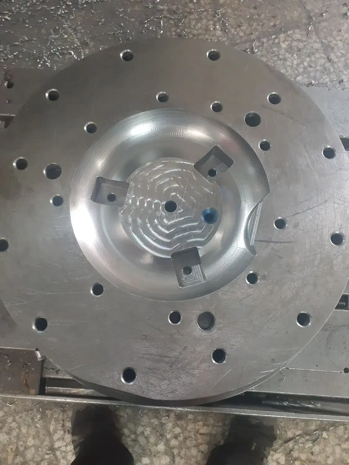 ساخت انواع قالب ها بادی ،و پلاستیک ،دایکاست و سمبه|خدمات پیشه و مهارت|تهران, خاوران|دیوار