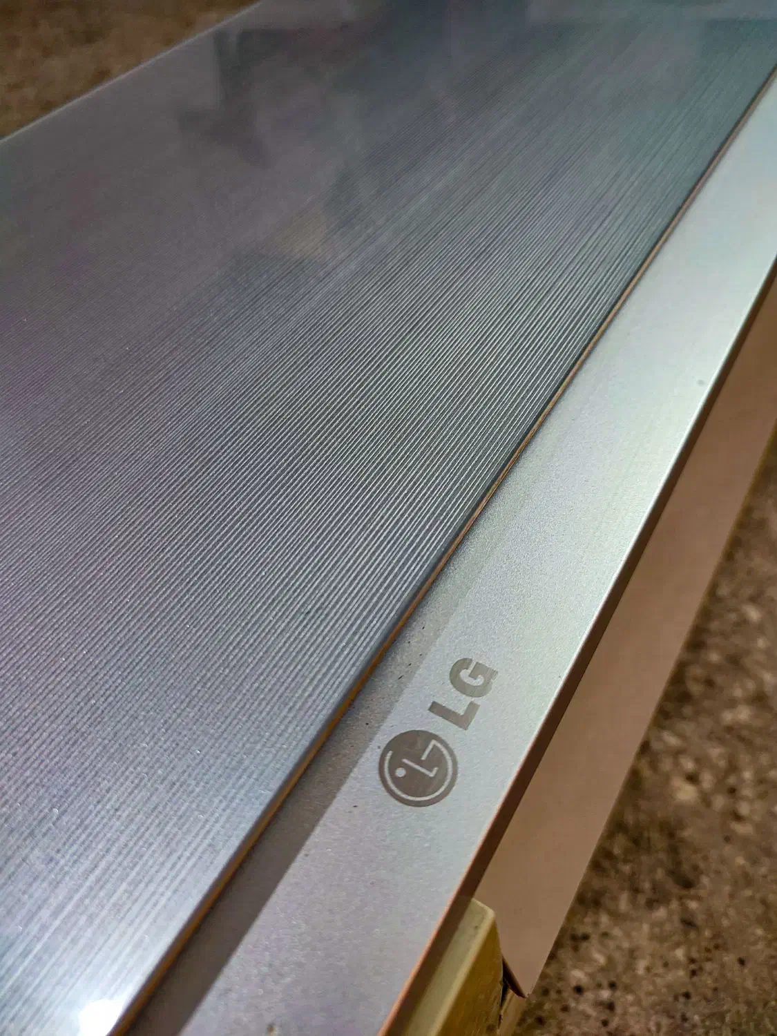 اسپیلت LG ۲۴۰۰۰  . کولرگازی سرد و گرم. اسپلیت|کولر گازی و فن‌کوئل|شیراز, شهرک گلستان|دیوار