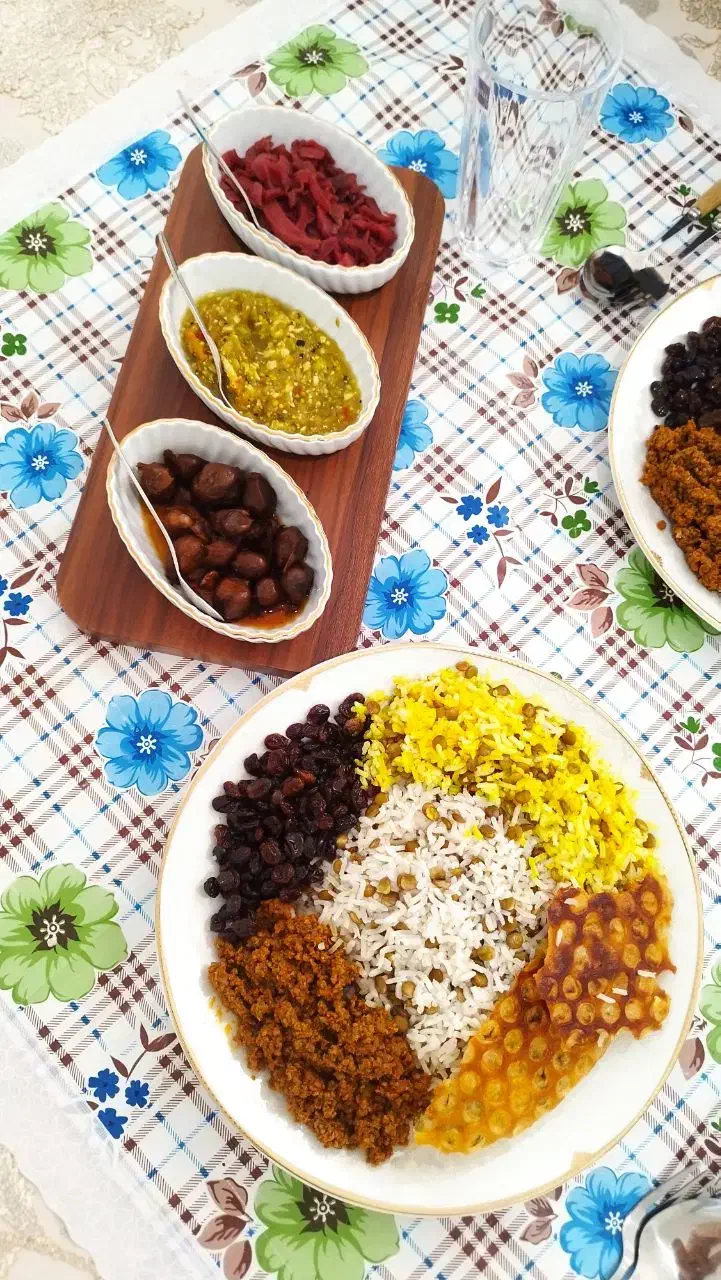 ترشی خونگی خوش‌طعم و خوش‌عطر|خوردنی و آشامیدنی|سنقر, |دیوار