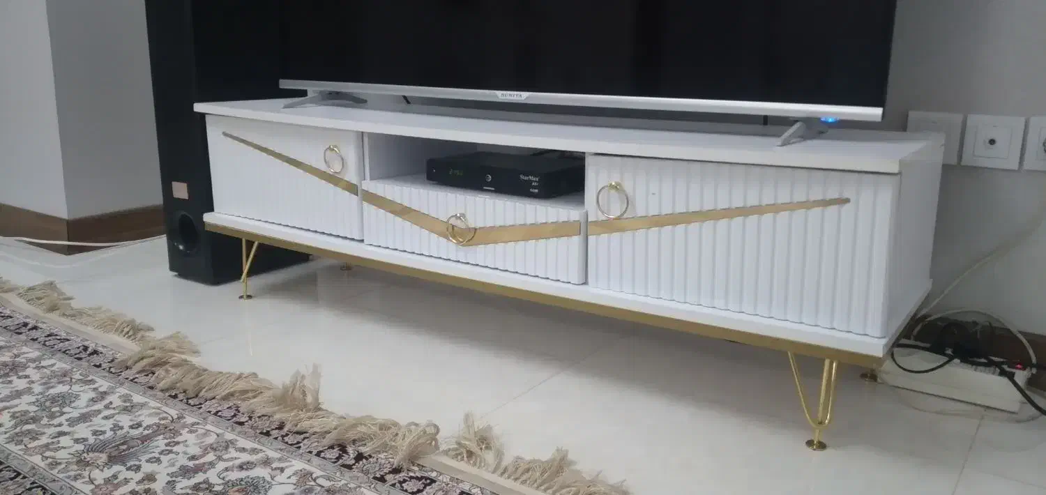 آینه کنسول و میز تلویزیون|بوفه، ویترین، کنسول|اسلامشهر, شهرک قائمیه|دیوار