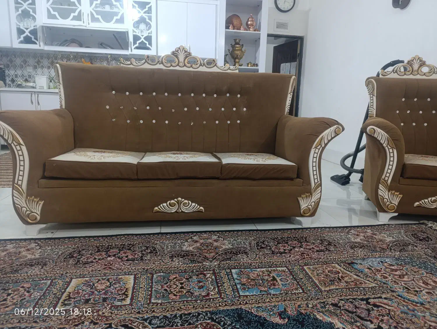 مبل هفت نفره|مبلمان خانگی و میز عسلی|تربتحیدریه, حاجی یار|دیوار