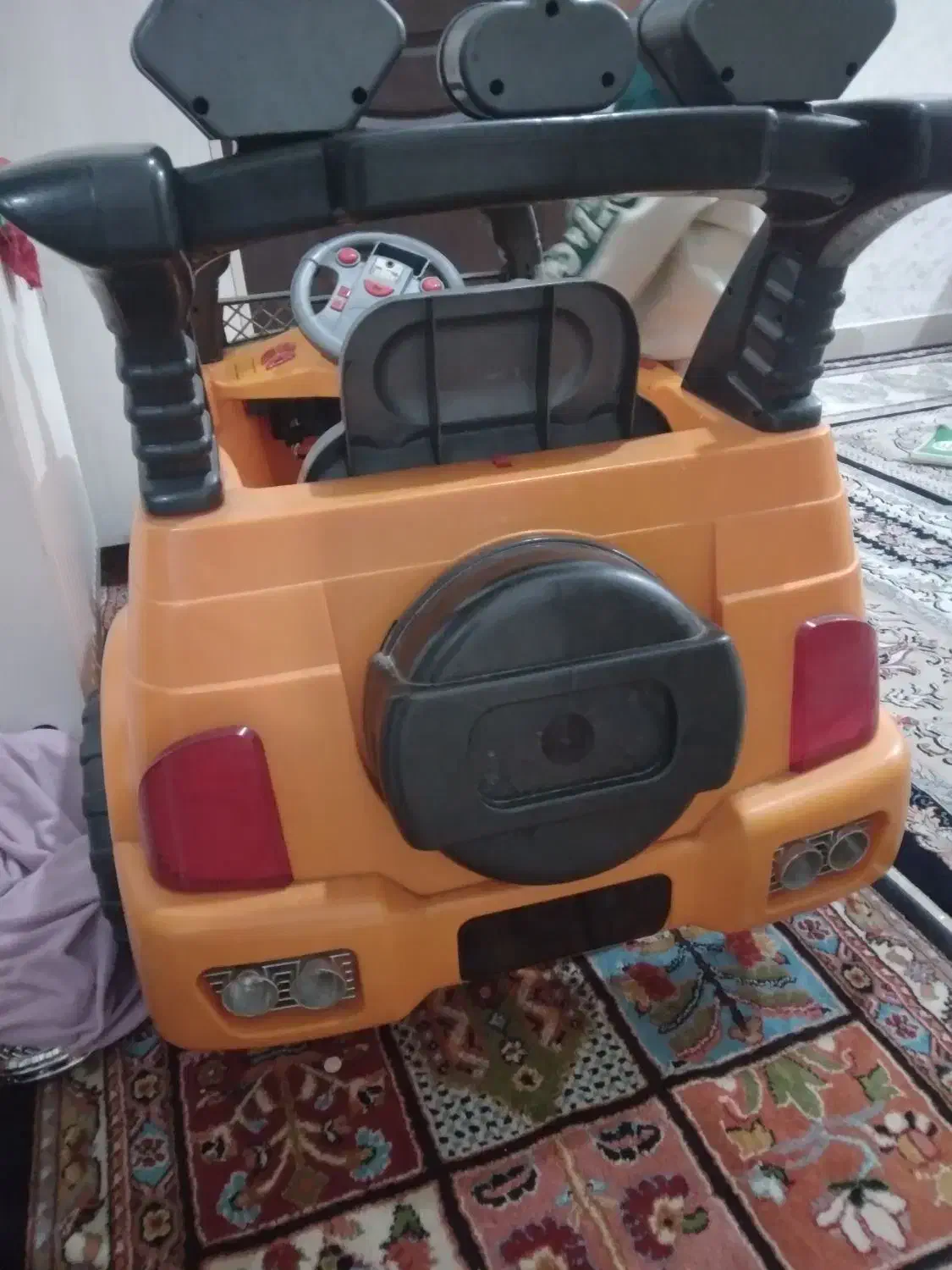 ماشین شارژی|اسباب‌بازی بچه|آبیک, |دیوار