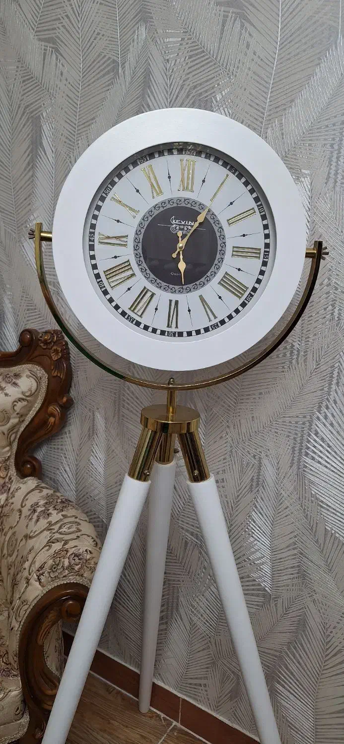 ساعت دیواری و پایه دار|ساعت دیواری و تزئینی|بهارستان, |دیوار