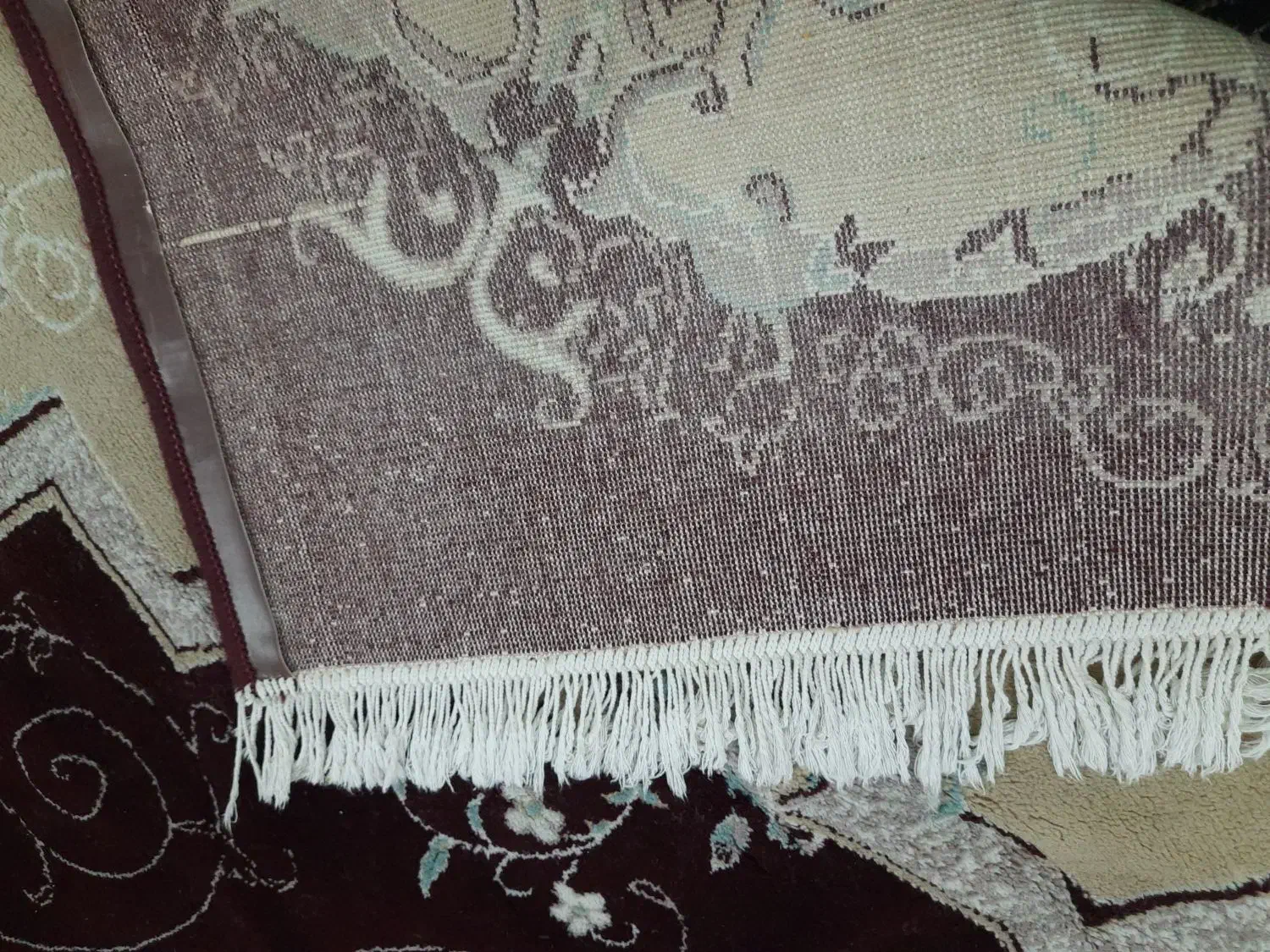 یک عدد فرش ۹ متری و ۲ عدد کناره|فرش|قم, زنبیل آباد|دیوار