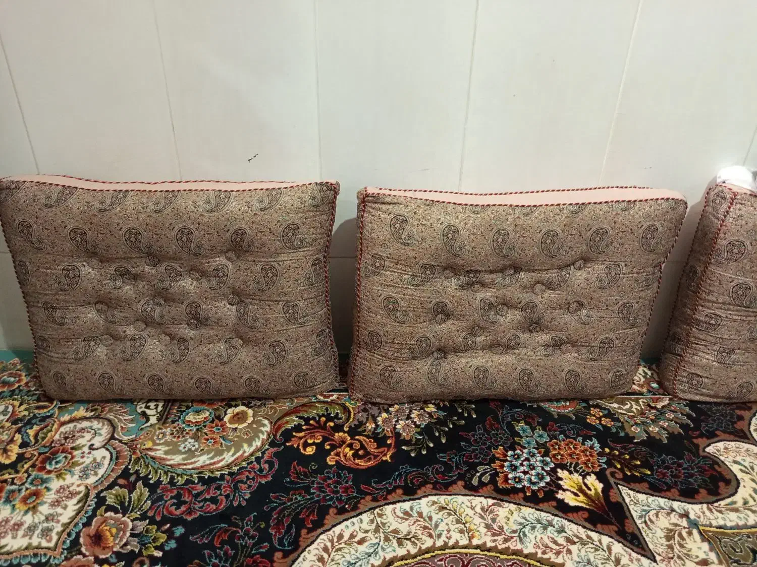 پشتی|پشتی|یزد, |دیوار