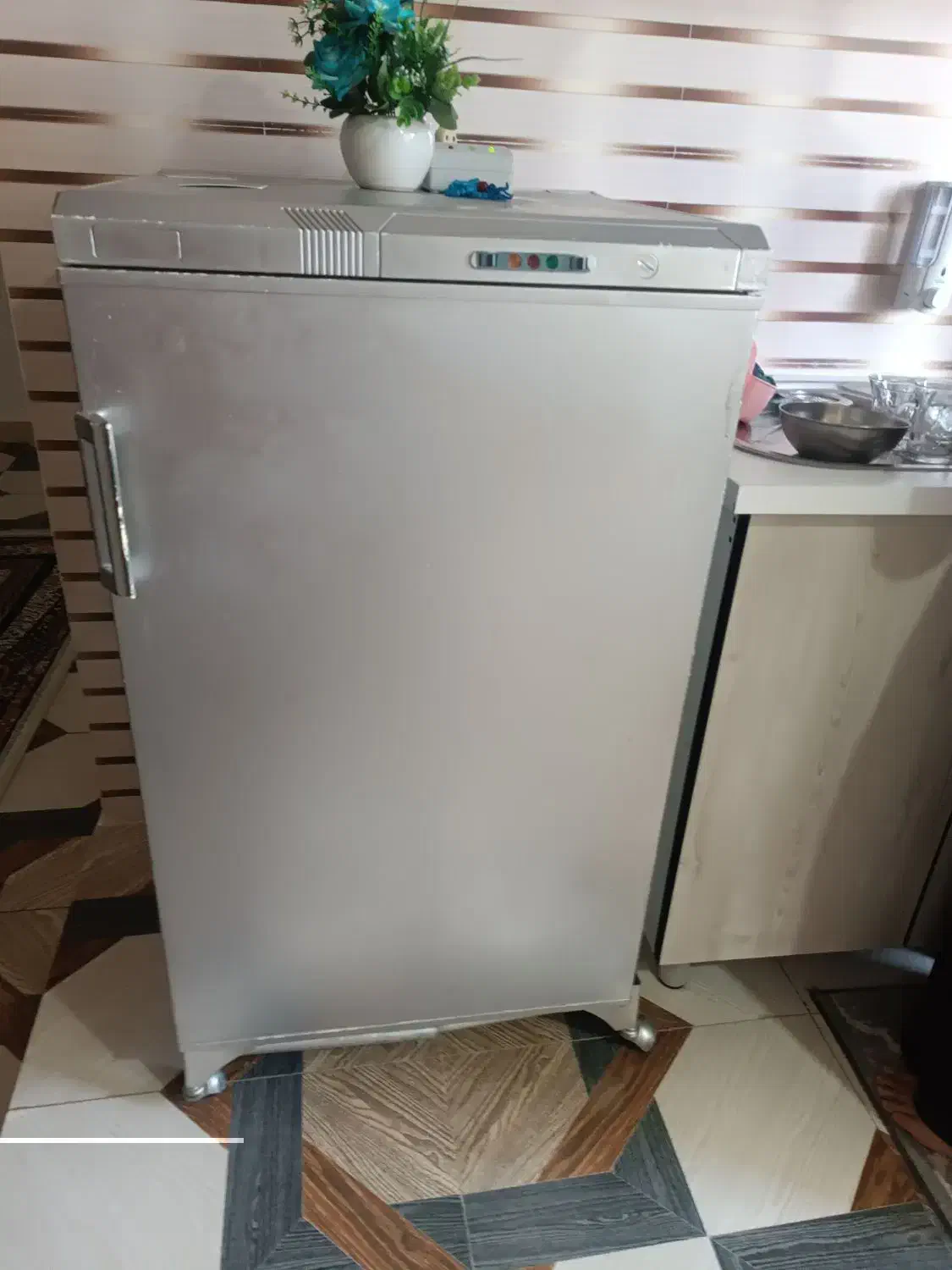 فریزر چهار کشو|یخچال و فریزر|صحنه, |دیوار