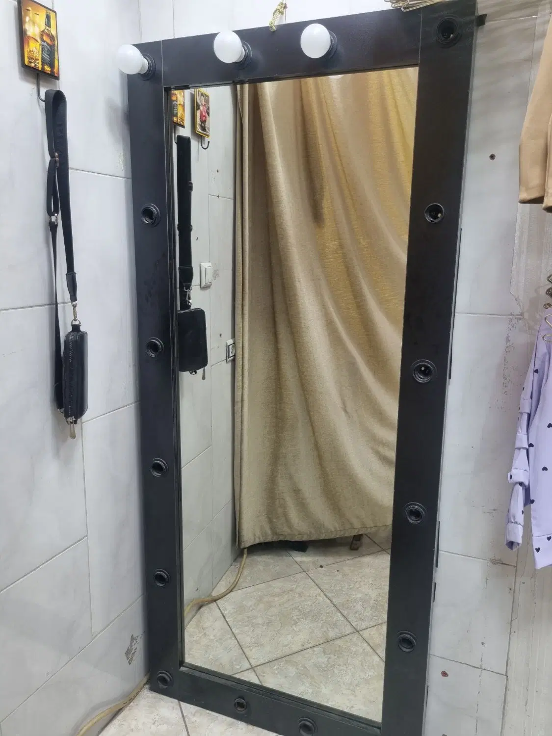 آئینه قدی|آینه|باقرشهر, |دیوار