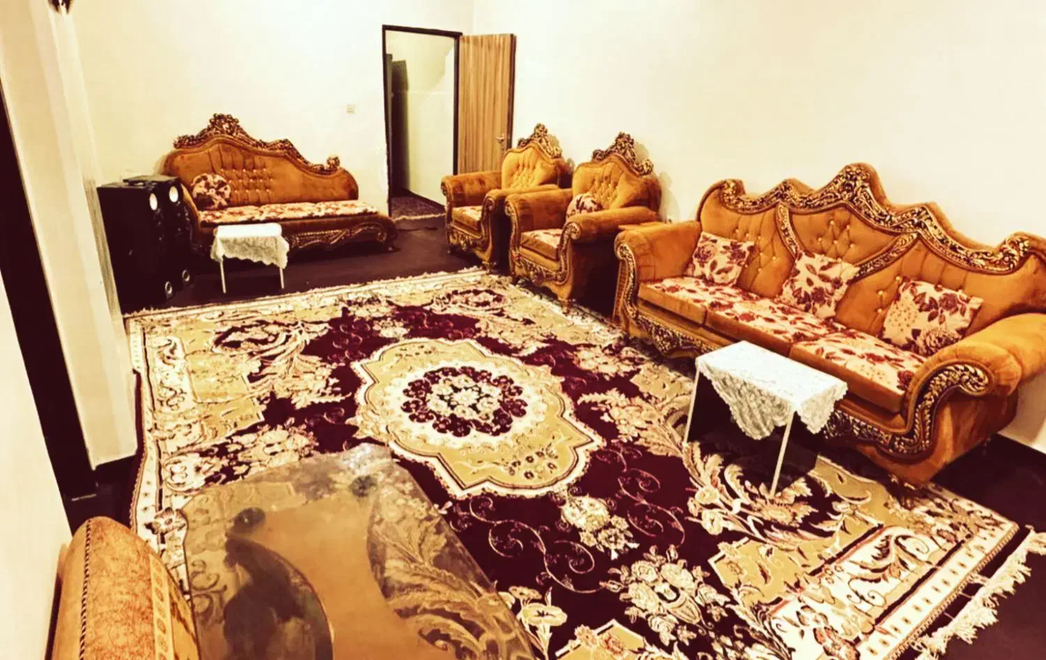 ویلایی مجزا /تمیز امن / فول امکانات / پارکینگ دار|اجارهٔ کوتاهمدت آپارتمان و سوئیت|آبادان, |دیوار