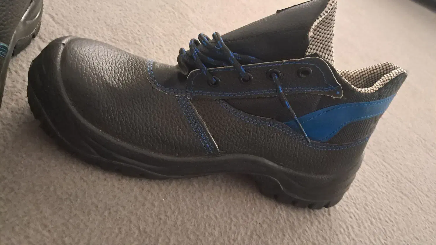 کفش کار|کیف، کفش، کمربند|محمدشهر, کوی بهار|دیوار