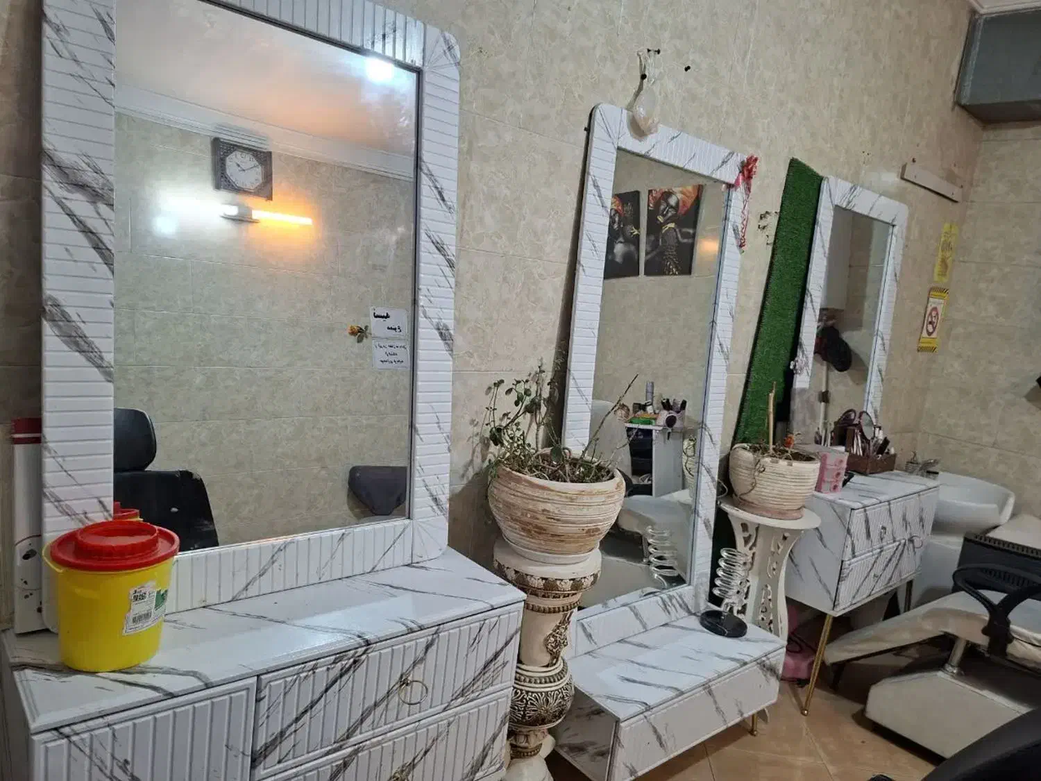 لوازم آرایشگاه|آرایشگاه و سالن‌های زیبایی|قیامدشت - خاورشهر, |دیوار